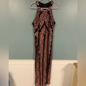 High-Neck 🦒 Black and Pink Lace Dress